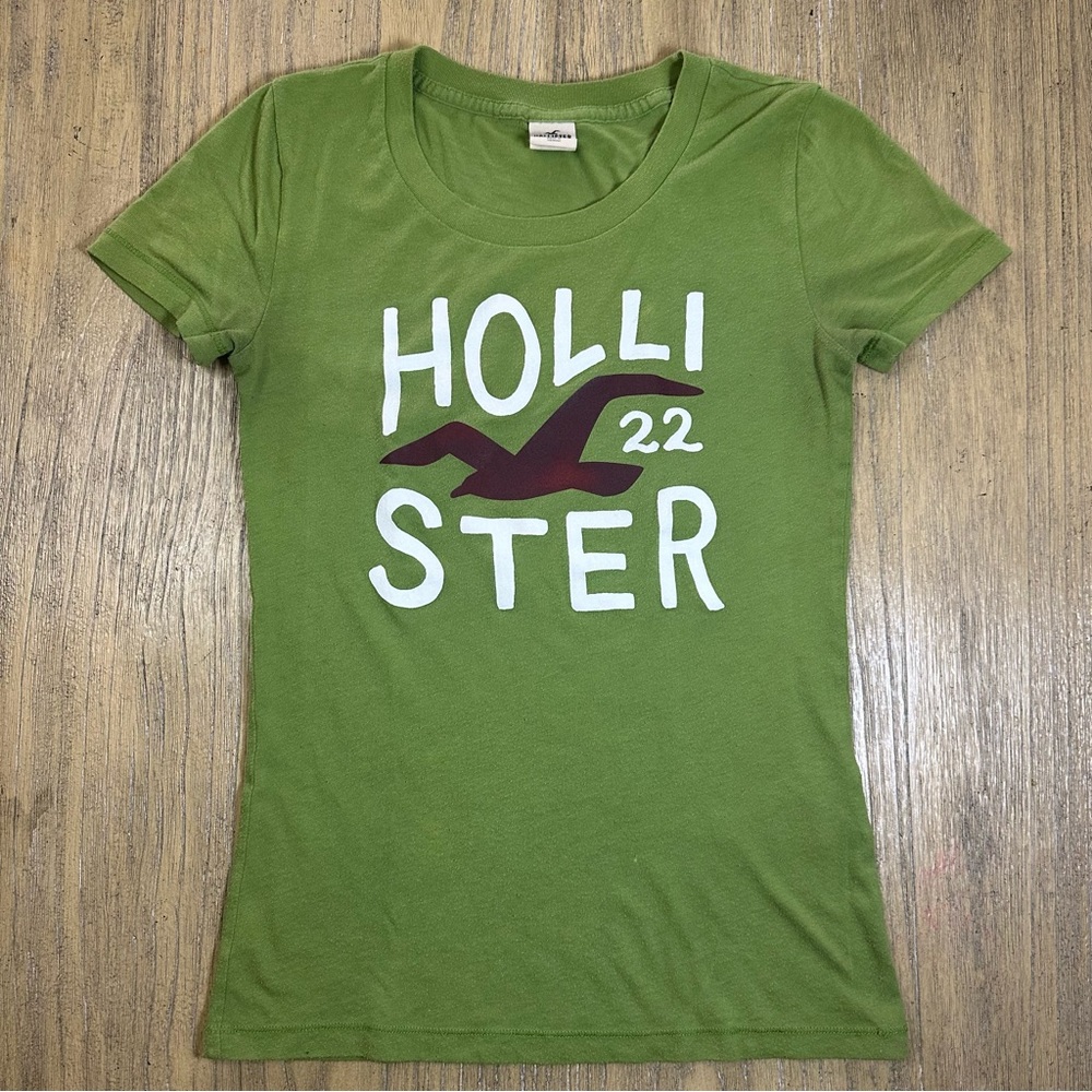 Hollister Green Graphic Tee